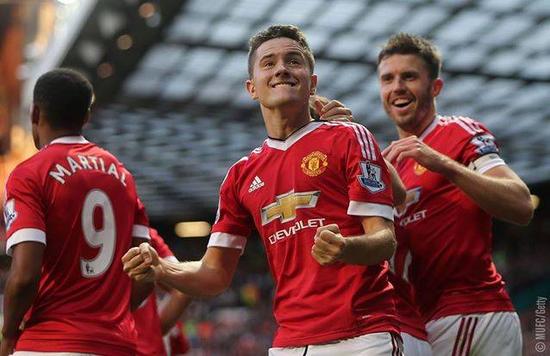 他可以从多 他可以从多